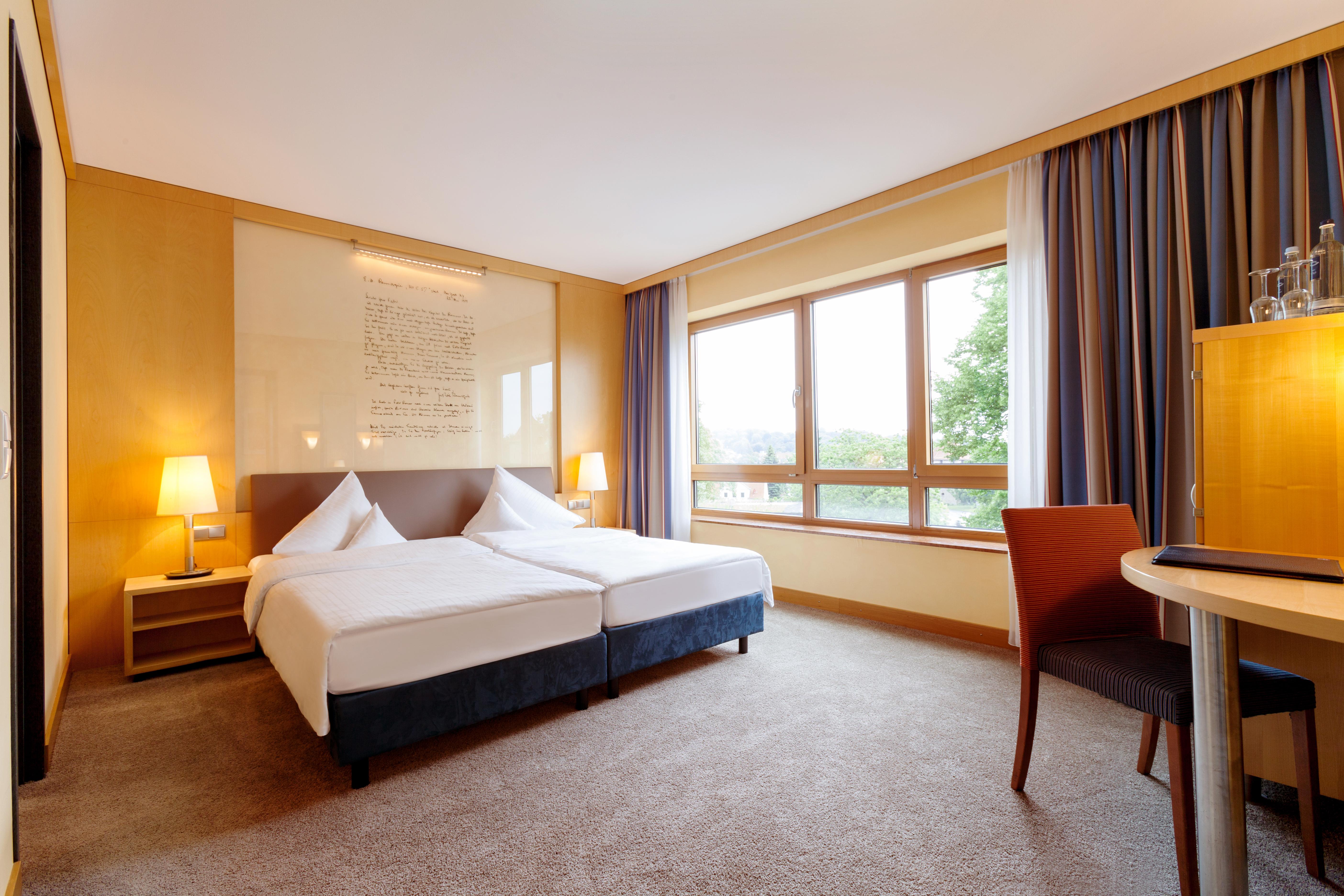 เวียนนา เฮาส์ เรมาร์ค ออสนาบรึค Hotel ภายนอก รูปภาพ