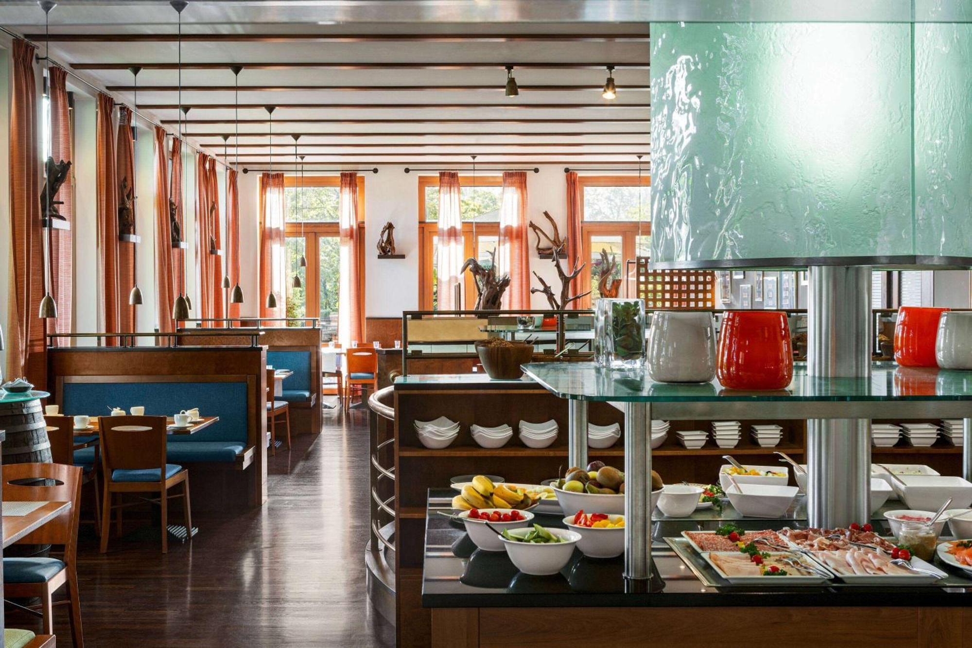 เวียนนา เฮาส์ เรมาร์ค ออสนาบรึค Hotel ภายนอก รูปภาพ